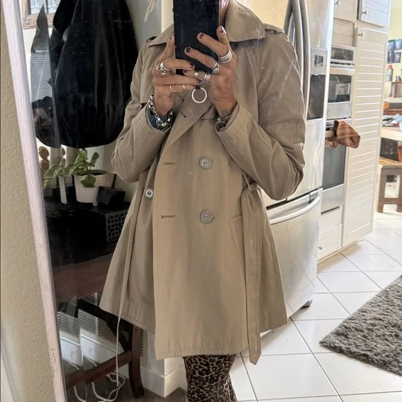 Express short Beige Double-Breasted Trench Coat - Picture 13 of 13